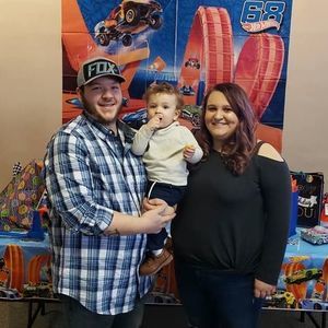 Meet your Posher, Dustin